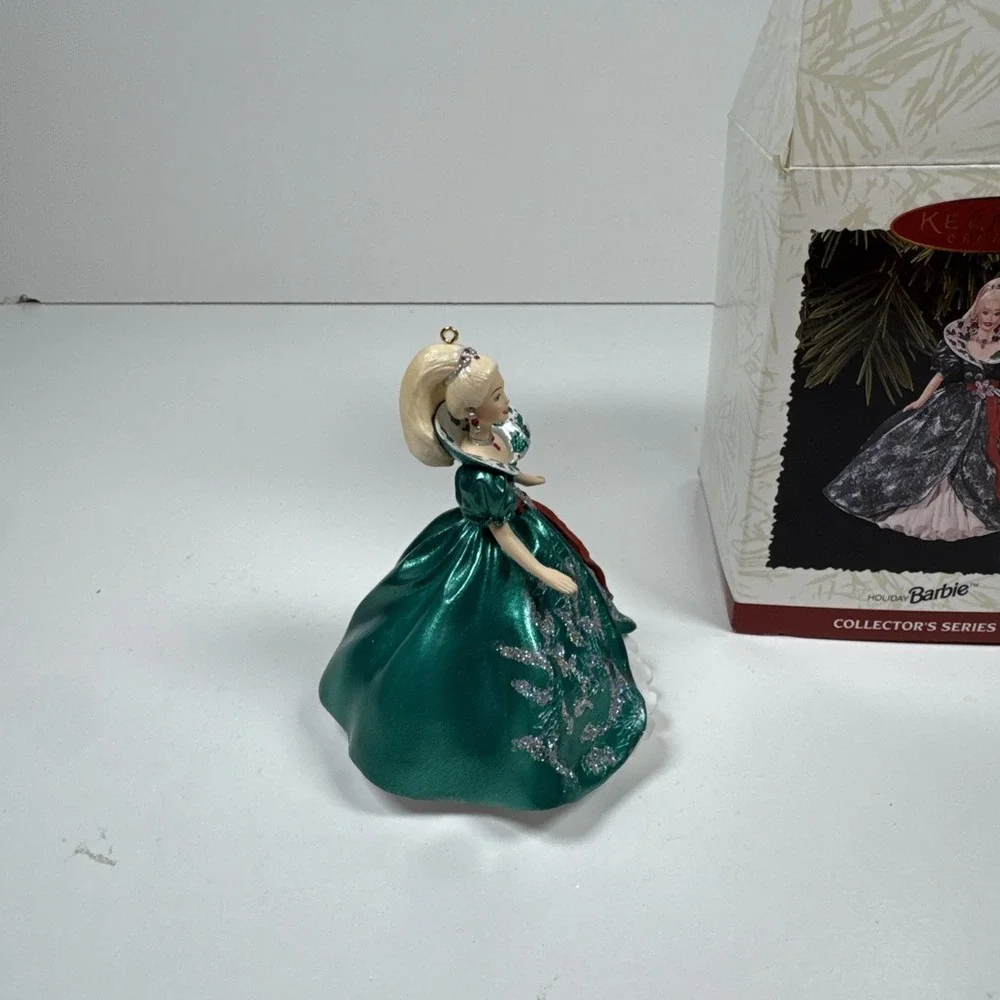 Vintage Hallmark Keepsake Ornament Holiday Barbie ~ 1995 Collectible
